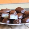 Фотография рецепта Сливочные баунти в молочном шоколаде автор Олеся Тамилина