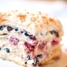 Фотография рецепта Слоеный торт со свежими ягодами и сливками автор Алена