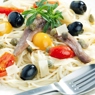 Фотография рецепта Спагетти с анчоусами петрушкой оливками и каперсами автор Masha Potashova