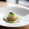 Фотография рецепта Тартар из лосося с желе из огурцов в азиатском стиле автор Electrolux Inspiration