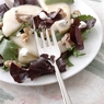 Фотография рецепта Теплый салат из груши и грецкого ореха с гренками и заправкой из сыра рокфор автор Саша Давыденко