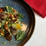 Фотография рецепта Теплый салат с куриной печенью и курагой автор Еда