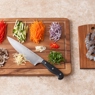Фотография рецепта Тигровые креветки с овощами стирфрай на яичной лапше автор ШЕФМАРКЕТ