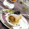Фотография рецепта Тонкие гречневые блины со сметаной и черной икрой автор Masha Potashova