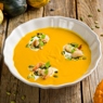 Фотография рецепта Тыквенный суп с креветками и страчателлой автор Еда