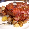 Фотография рецепта Запеченая свиная нога с яблоками и картофелем автор maximsemin