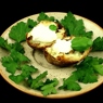 Фотография рецепта Запеченые половинки картофеля с листьями петрушки автор maximsemin