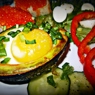 Фотография рецепта Запечнное в авокадо яйцо с сыром автор Юленька Тихомирова