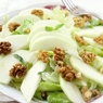 Фотография рецепта Зеленый салат с яблоками и орехами автор Masha Potashova