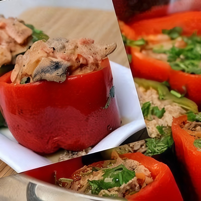 Фаршированные перцы под соусом из белых грибов