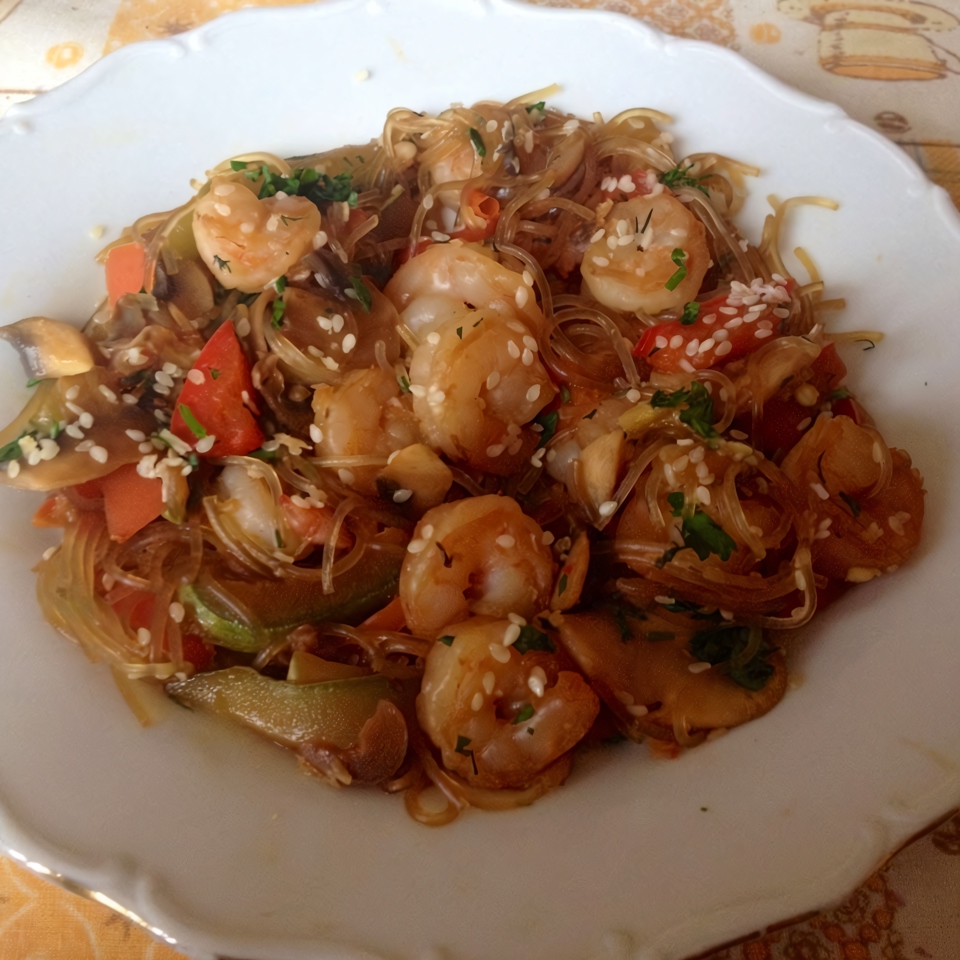 Фунчоза с креветками и овощами