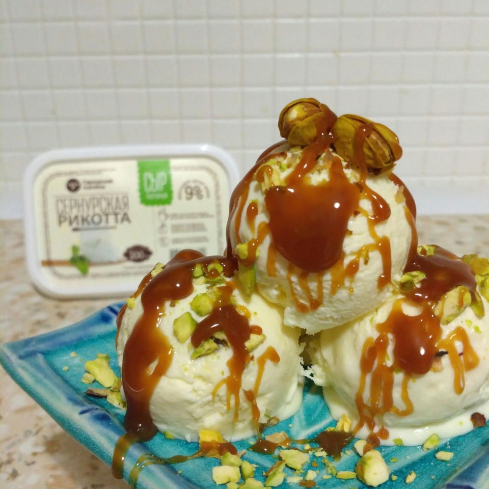 Итальянское сырное мороженное с орехами