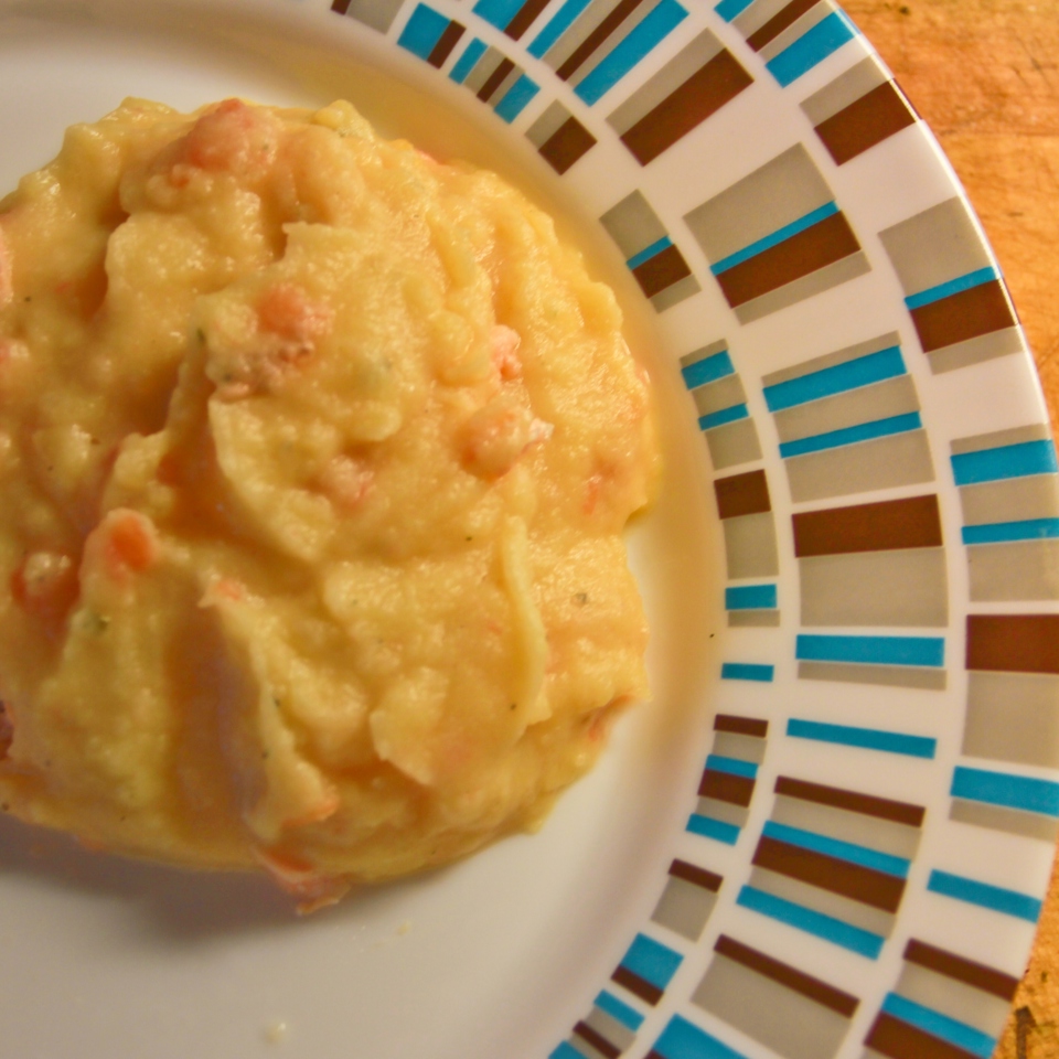 Картофельное пюре с конкасе из помидоров и розмарином