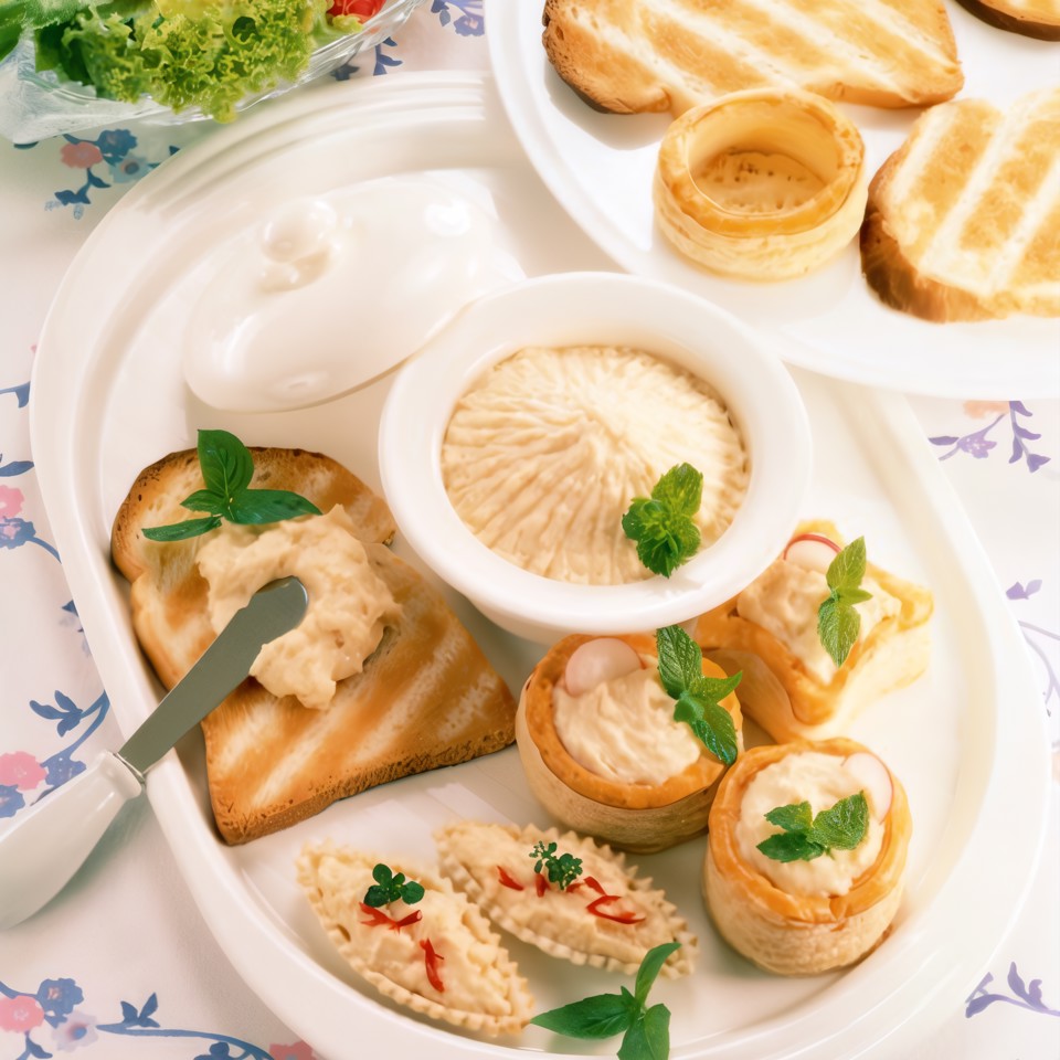 Кростини с тунцом