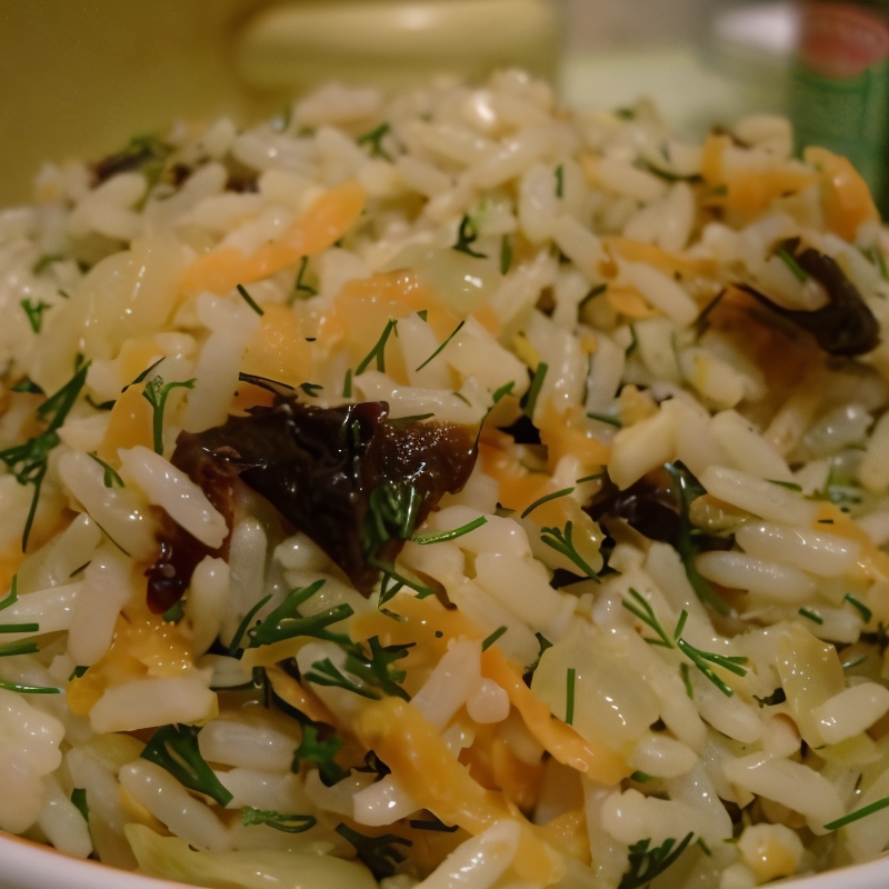 Курица, фаршированная рисом и черносливом