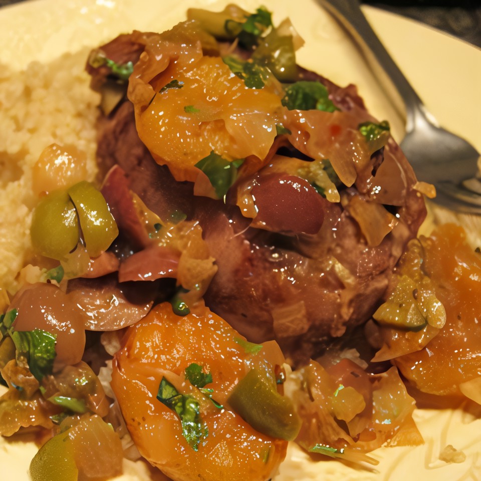 Курица по-мароккански с соусом из кураги и оливок