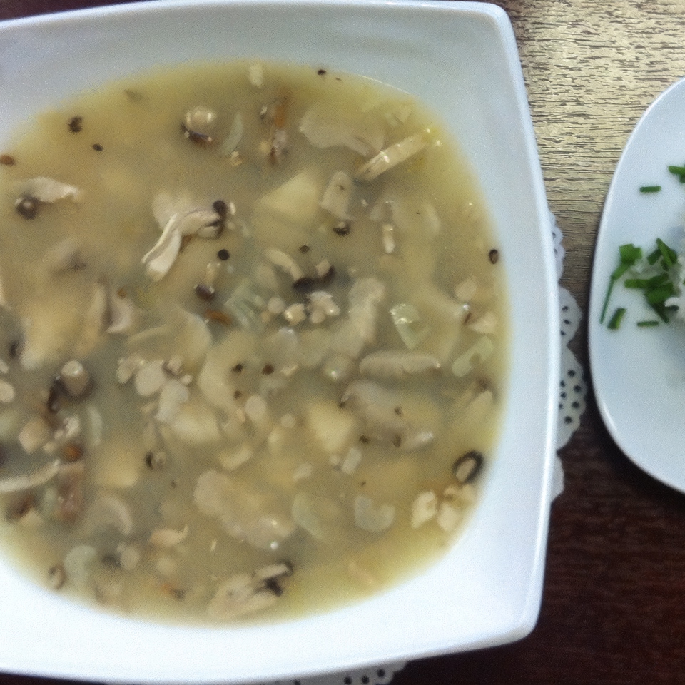 Куриный суп с лимонной травой и лаймом