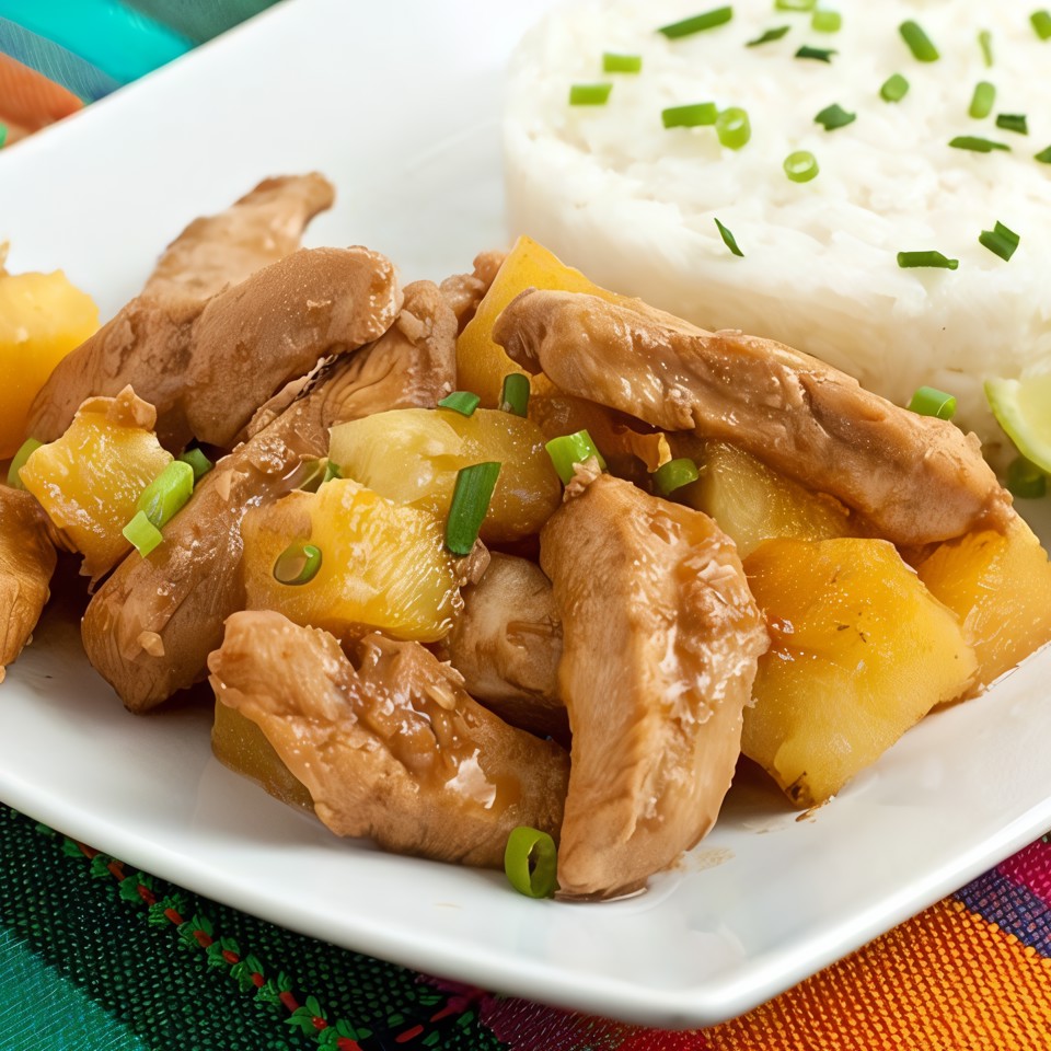 Куриное филе с ананасами