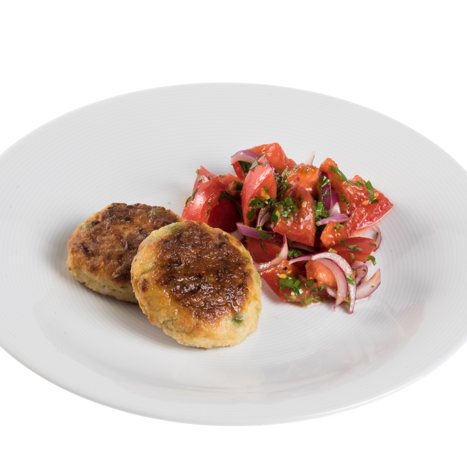 Куриные котлеты с кабачком и зеленым горошком