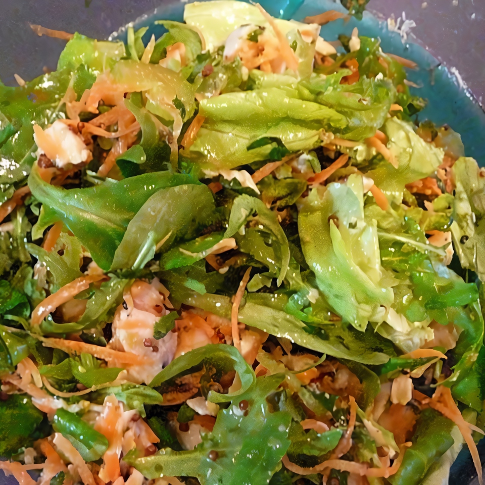 Куриный салат с горчичным соусом