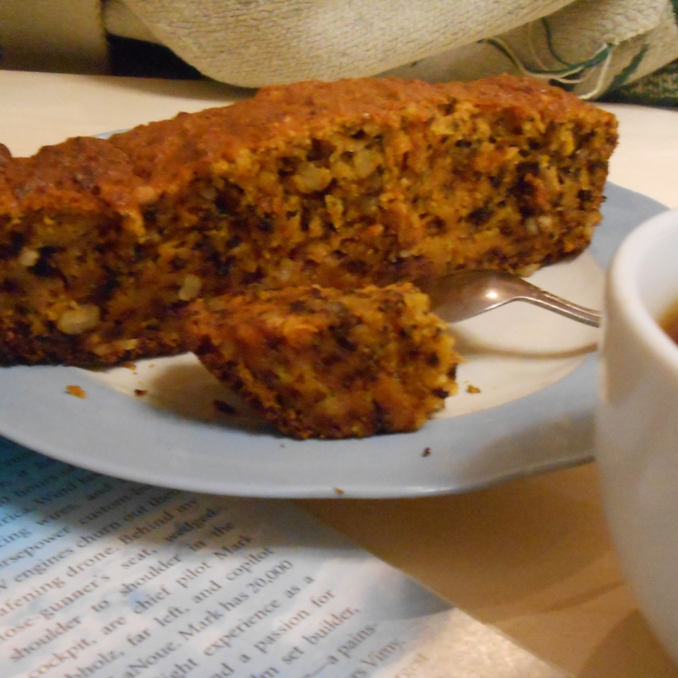 Морковный пирог с орехами