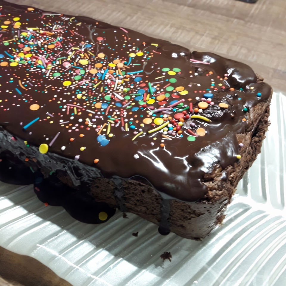 Низкокаллорийный шоколадный кекс с вишней