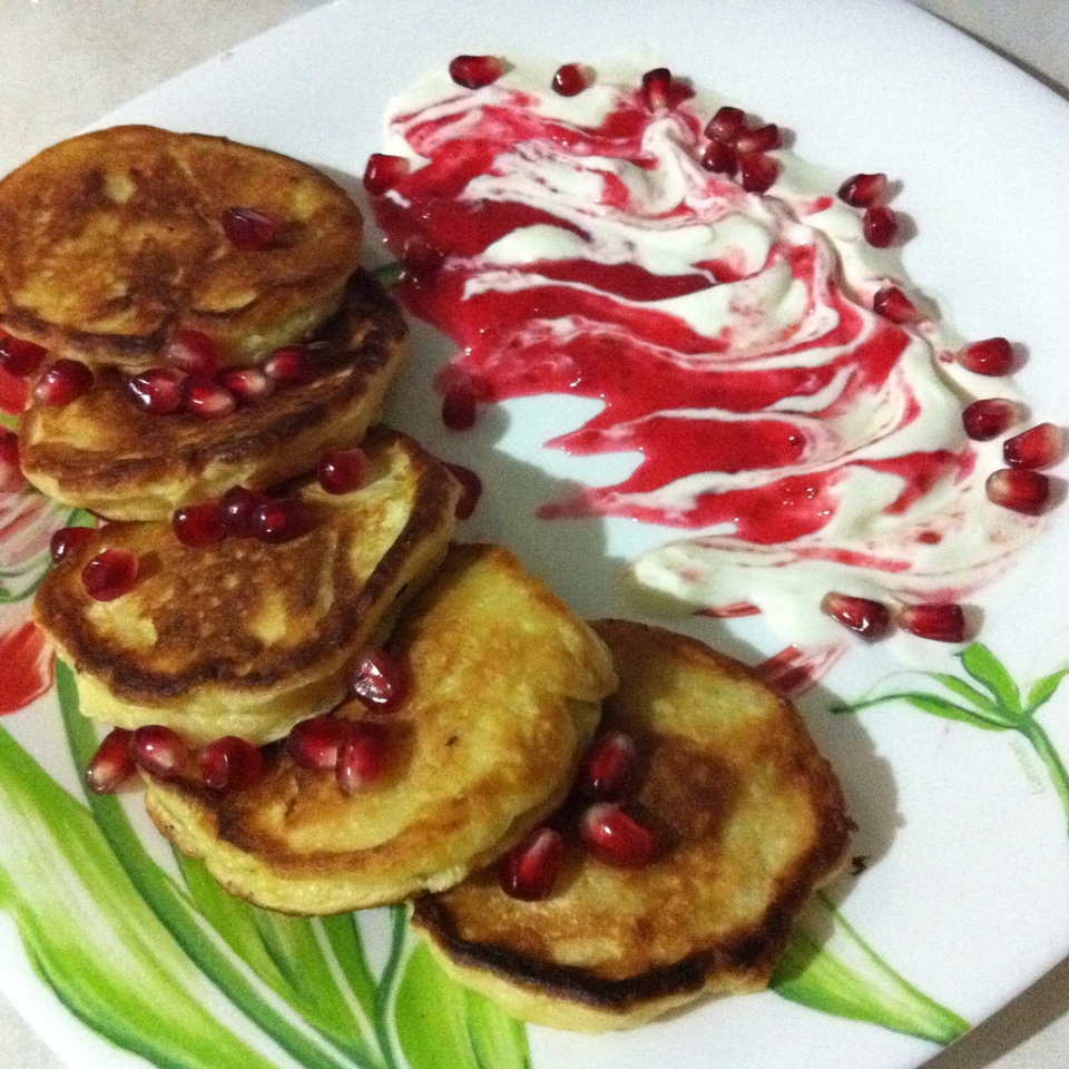 Оладьи с яблоком и кокосом