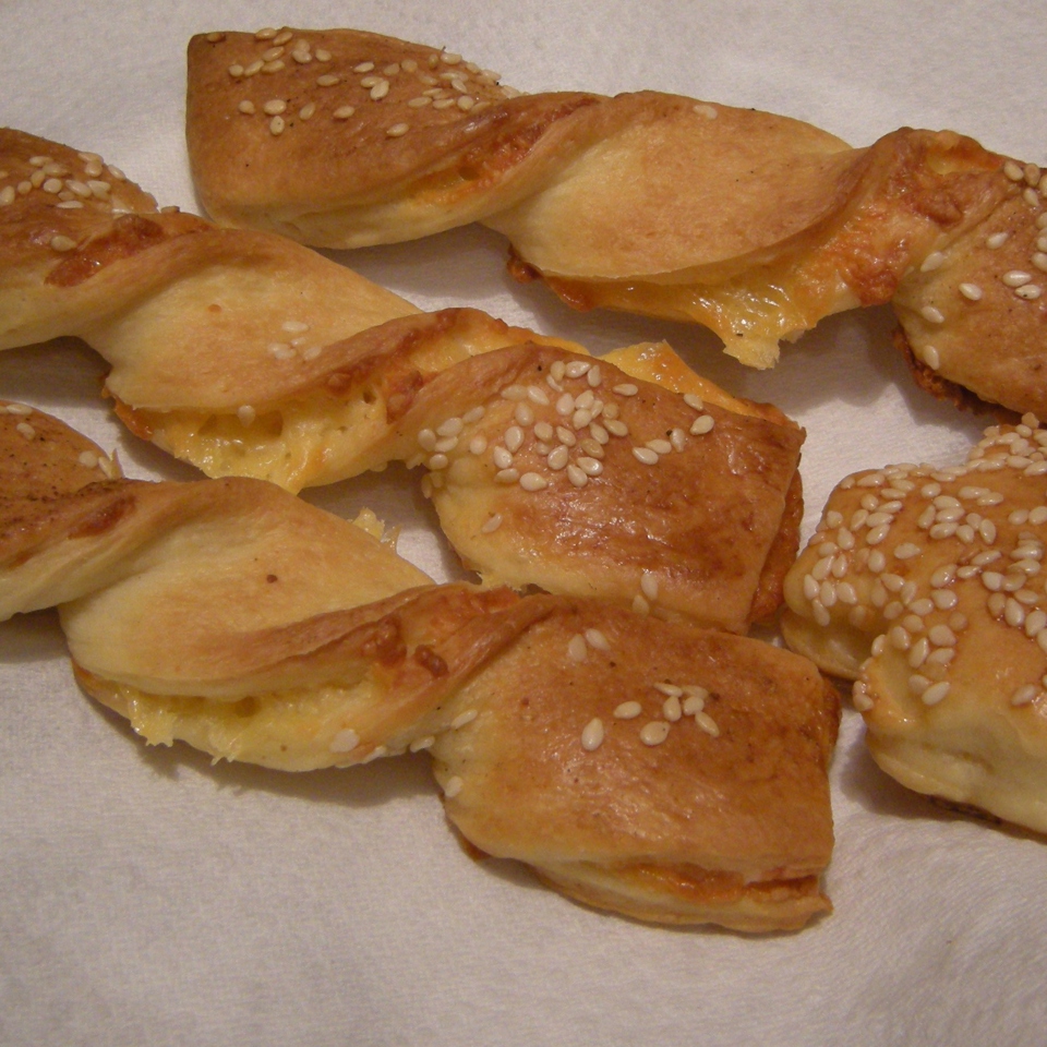 Сырные спиральки