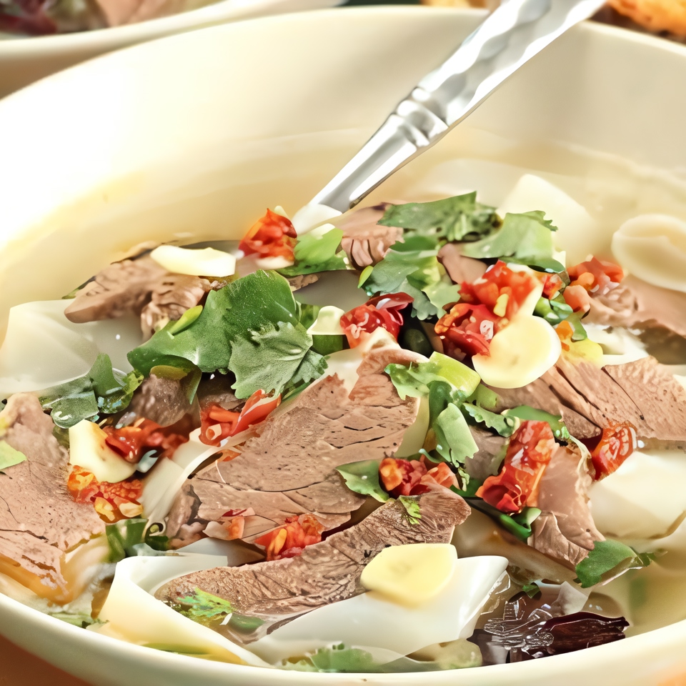 Суп со стеклянной лапшой и кусочками копченой утки (Kao ya fensi tang)