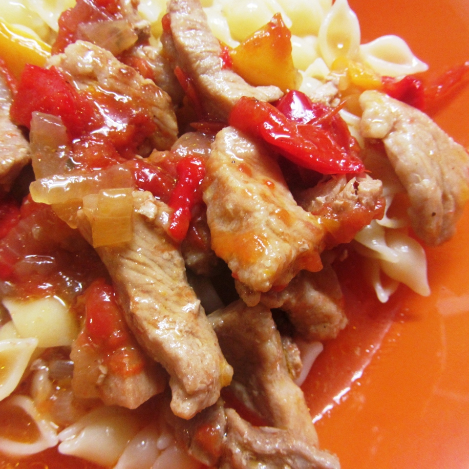 Свиная вырезка с овощами
