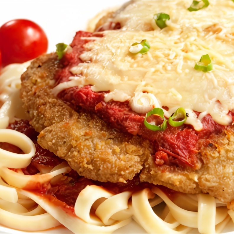Телятина под сыром с томатным соусом, анчоусами и каперсами
