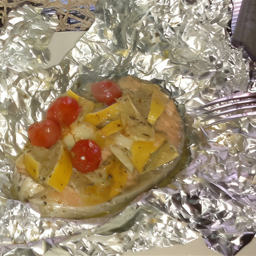 Запеченный в фольге лосось с черри и лимоном