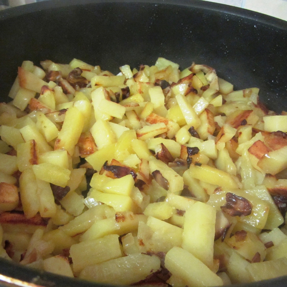 Жаренный картофель с шампиньонами