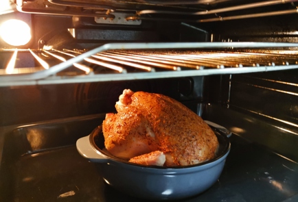 Фото шага рецепта Ароматная курица в духовке 175521 шаг 11  