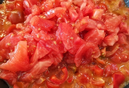 Фото шага рецепта Ароматный томатнобазиликовый соус с чесноком 151360 шаг 8  