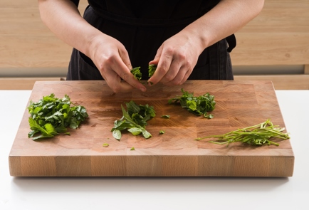 Фото шага рецепта Азиатский салат с хрустящими баклажанами кинзой  и арахисом 152408 шаг 8  