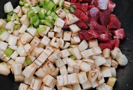 Фото шага рецепта Азу со свининой и овощами 153016 шаг 8  