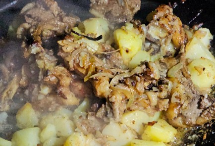 Фото шага рецепта Баранина на сковороде садже 190732 шаг 11  