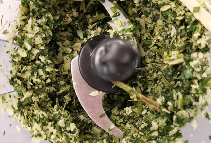 Фото шага рецепта Базиликовый соуснамазка на сливочном масле 151759 шаг 5  
