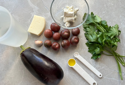 Фото шага рецепта Битые баклажаны с сыром и помидором 174529 шаг 1  