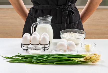 Фото шага рецепта Блины с луком и яйцом 175568 шаг 1  