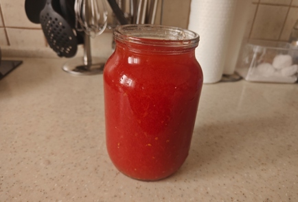 Фото шага рецепта Борщ с молодой капустой и домашним томатным соком 186378 шаг 7  