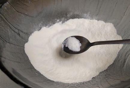 Фото шага рецепта Быстрая пицца с курицей 190879 шаг 3  