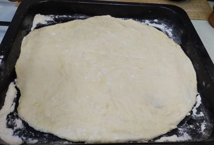 Фото шага рецепта Быстрая пицца с курицей 190879 шаг 6  