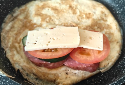 Фото шага рецепта Быстрые бутерброды на завтрак 190720 шаг 12