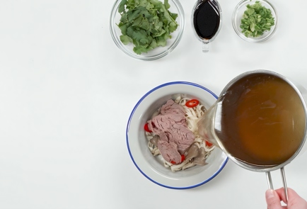 Фото шага рецепта Быстрый мясной суп в стиле фобо 173536 шаг 10  