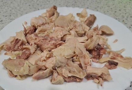 Фото шага рецепта Быстрый завтрак из лаваша и яиц со шпинатом и куриным мясом 189376 шаг 7