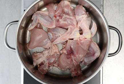 Фото шага рецепта Чахохбили с курицей и картофелем 17444 шаг 1  