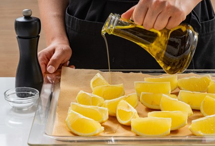 Фото шага рецепта Чатни из вишни и печеных лимонов 186624 шаг 3  