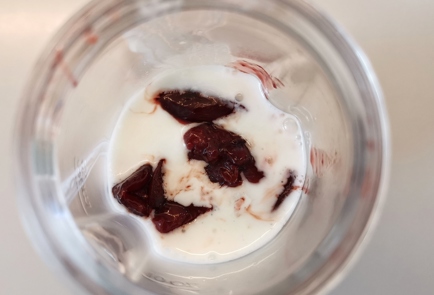 Фото шага рецепта Черешневый йогурт 174409 шаг 10  